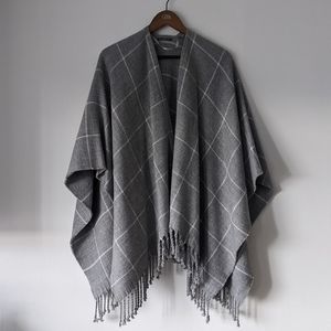 NWOT Grey and white plaid cape cardigan sweater Abercrombie One Size